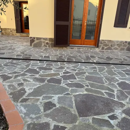 Casa Lucia * سترادا