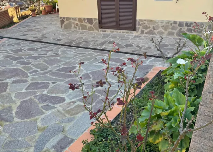 Casa Lucia بيت للعطل